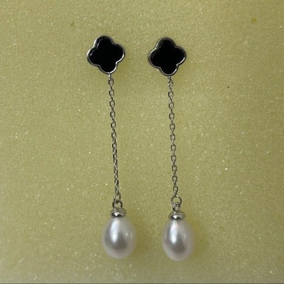 925S White Freshwater Pearl Hook Dangle Earring With Black Clover 925S Silver - Picture 7 of 9